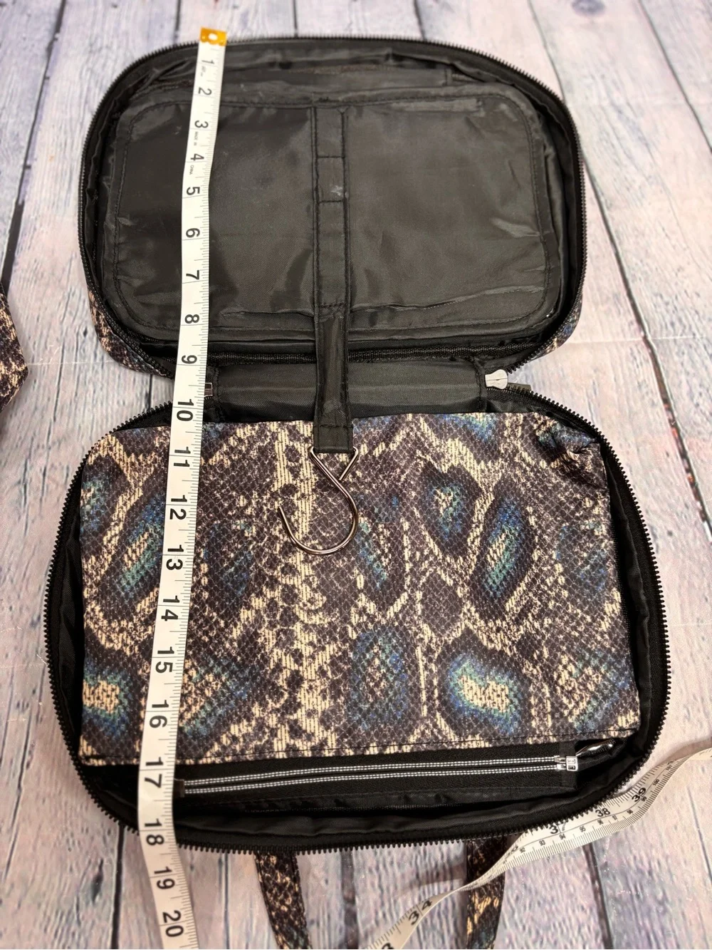 Aimee Kestenberg Blue Tan Snakeskin Print Hanging Travel Toiletry Cosmetic Bag